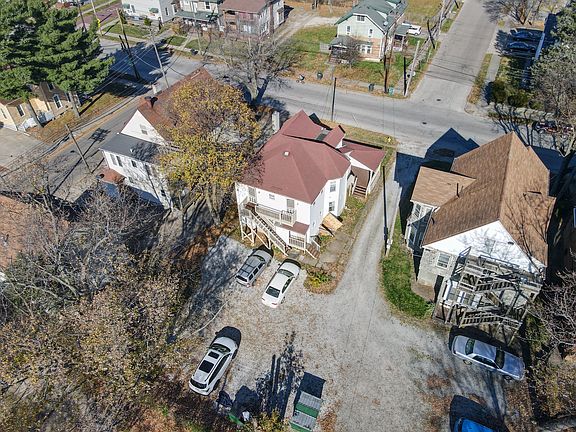 3rd image of 572 E Buchtel Ave APT 3