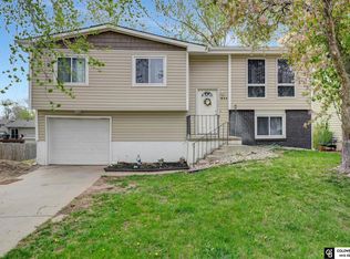 455 Laramie Trl, Lincoln, NE 68521