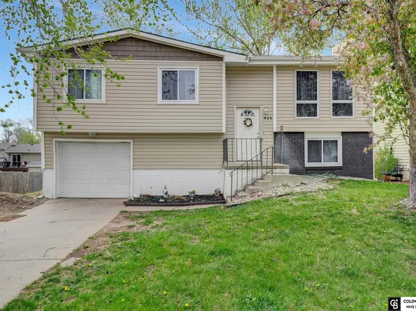455 Laramie Trl, Lincoln, NE 68521