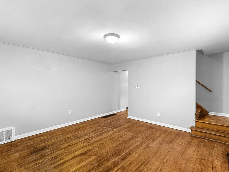 384-386 S Napoleon Ave #386-S — Photo 19