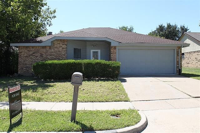 1st image of 416 Kalmia Dr