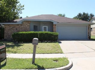 416 Kalmia Dr, Arlington, TX 76018