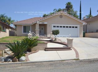 14328 Moonridge Dr, Riverside, CA 92503