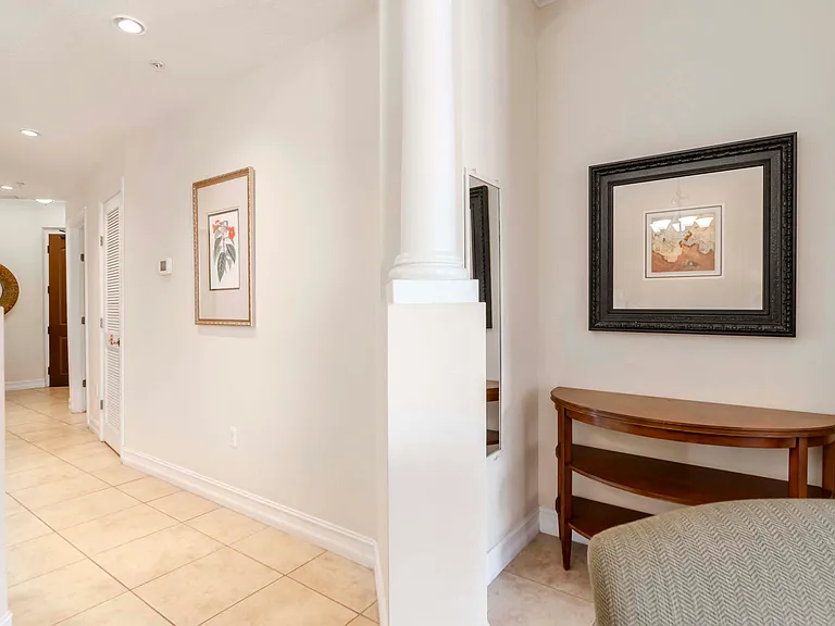 13941 Clubhouse Dr — Photo 14