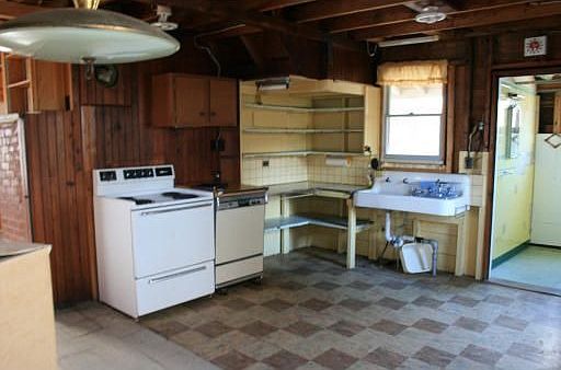 open kitchen/dining area