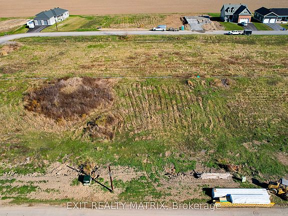 4th image of 38 Horizon St