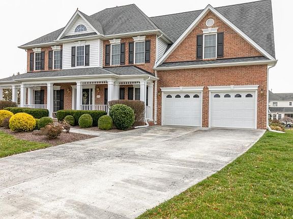 3rd image of 432 Albin Dr