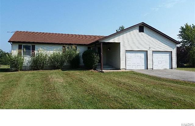 1st image of 65 Woodland Dr
