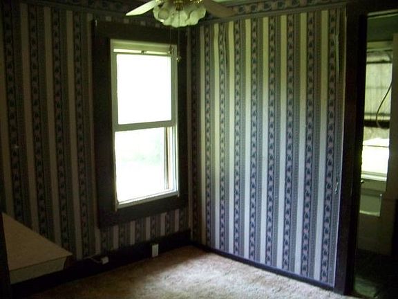4th image of 710 Hynes St