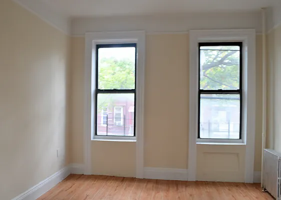 Rented by Bond New York | media 8