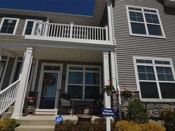 2nd image of 7 Grace Hall Ln