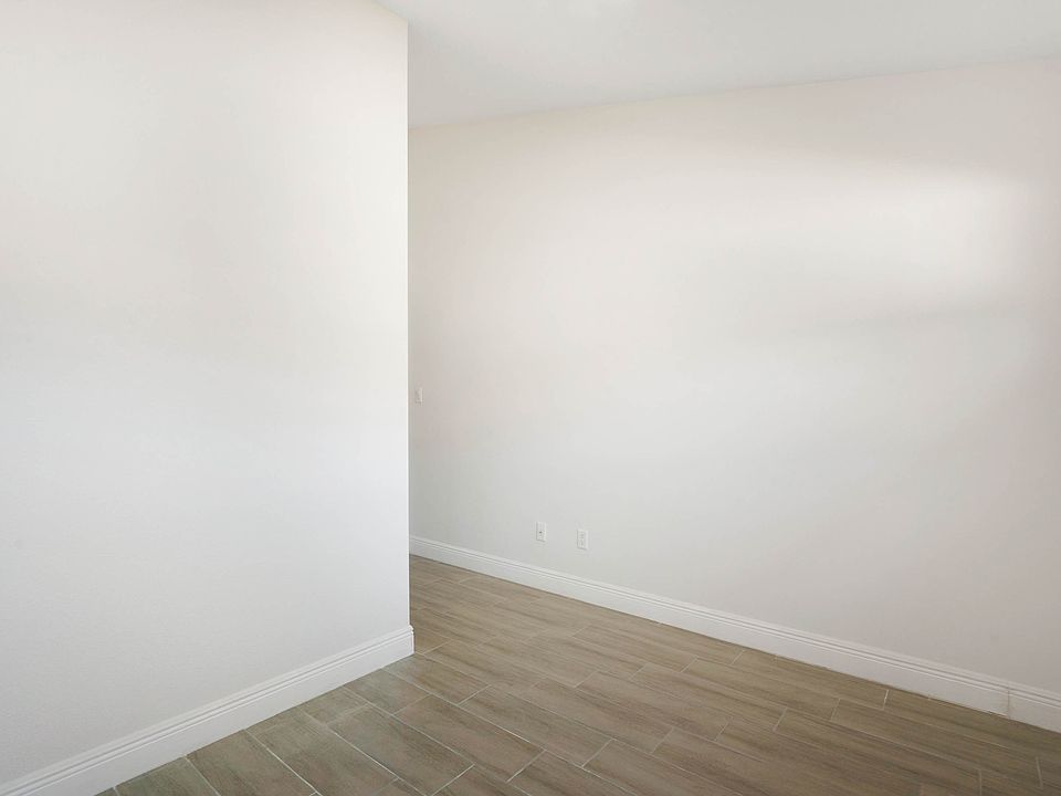1st image of 3003 Zaharias Dr
