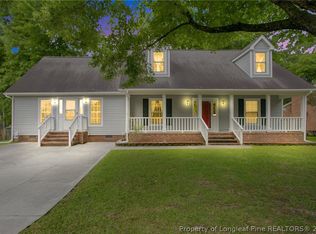 242 Lofton Dr, Fayetteville, NC 28311
