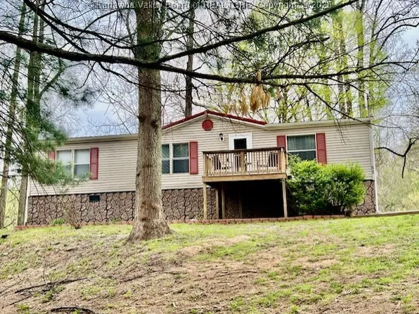 52 Bottom Dr, Charleston, WV 25320