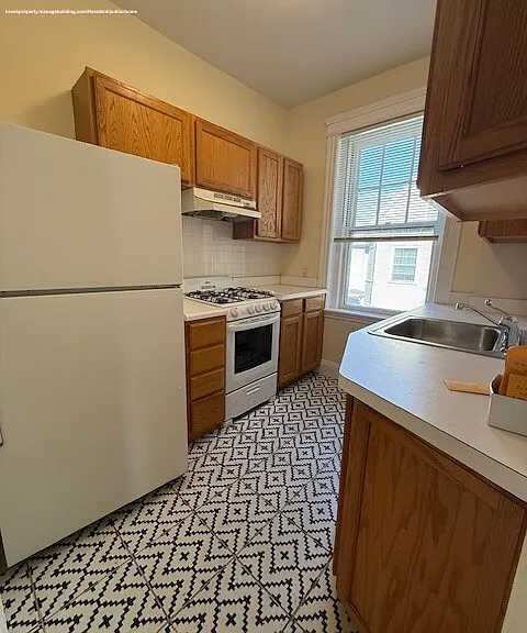 41 Wendell St #24 — Photo 1