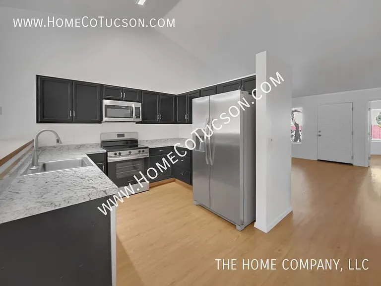 3873 S Havenhurst Dr — Photo 16