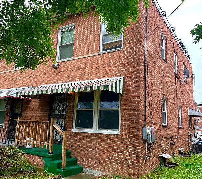 1st image of 629 Kennedy St NE