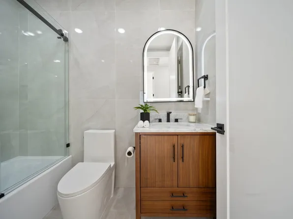 13 Lienau Place image 23 of 34