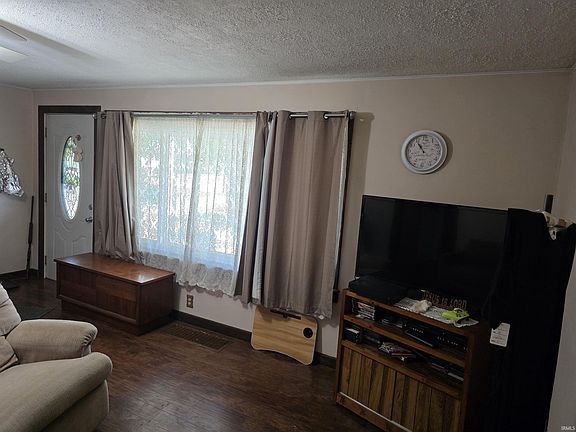 4th image of 1602 S Luick Ave