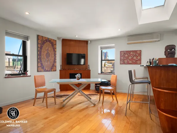 115 East 61st Street image 5 of 11