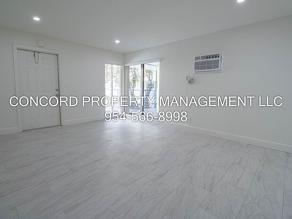 4th image of 1855 Adams St APT 1