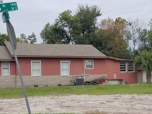 2nd image of 3513 Haines St