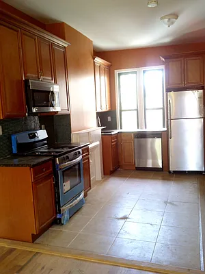 Rented by MNS | media 4