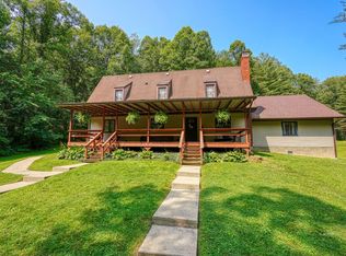 335 Pine Ridge Rd, Jackson, OH 45640