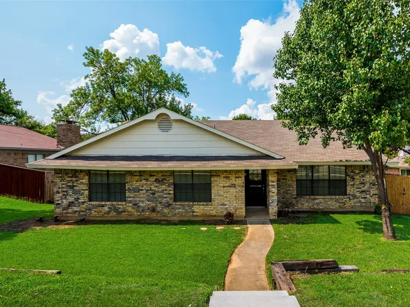 709 Walnut Dr, Lewisville, TX 75067