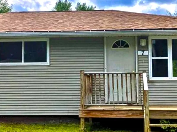 7 Bridge Street, Stewartstown, NH 03576