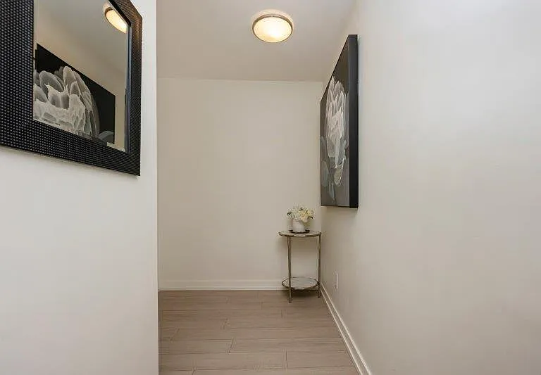 128 2nd St SW #808 — Photo 4