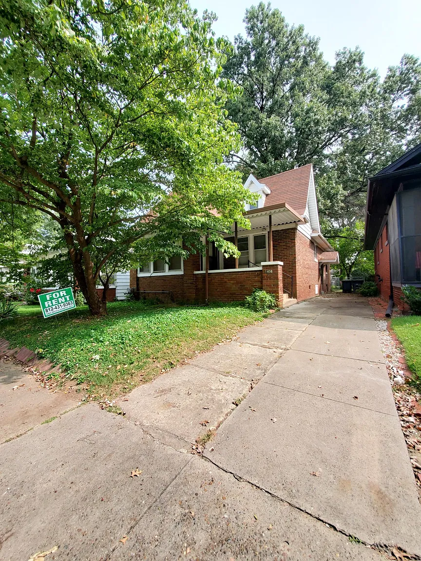 1408 S Harlan Ave photo 1