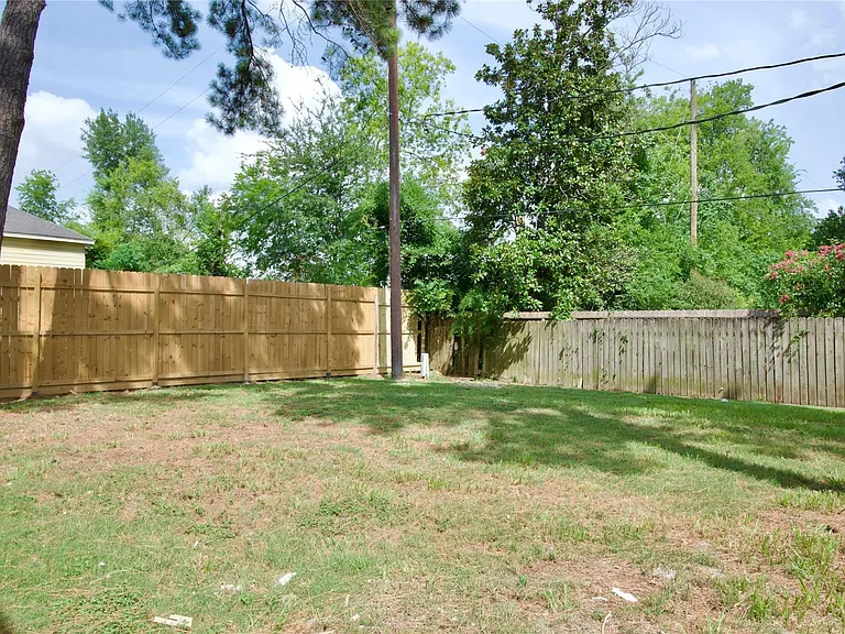 5111 Pinewilde Dr — Photo 35