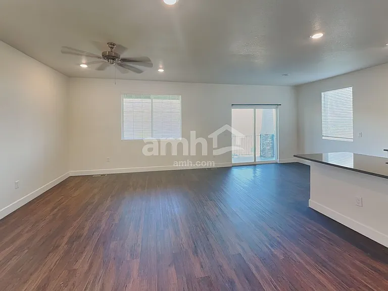 14891 W 82nd Pl — Photo 5