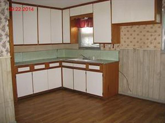 4th image of 107 Barron Ct