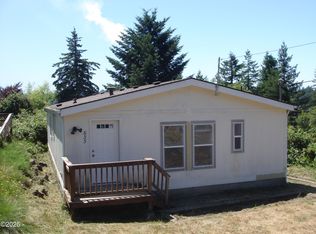 633 SE 7th St, Toledo, OR