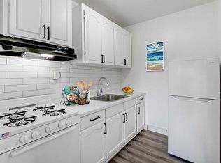 10355 S Western Ave #A, Los Angeles, CA 90047
