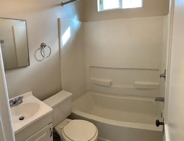 4410 Osage Ave #3F — Photo 5
