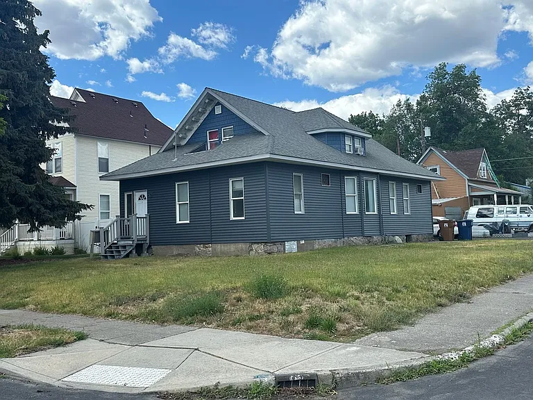 735 E Nora Ave — Photo 1