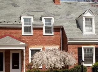 3518 S Wakefield St, Arlington, VA 22206