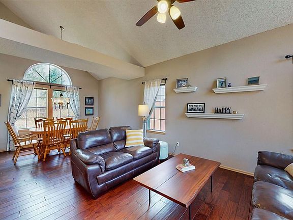 4th image of 1296 Highland Park Dr