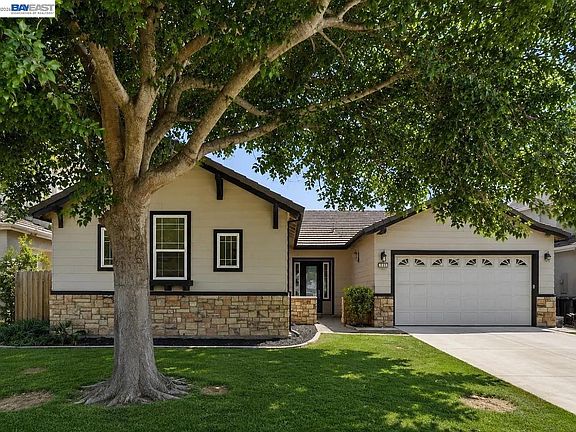 2nd image of 530 Seaport Village Dr