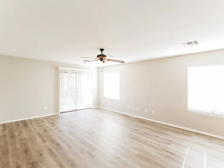 8156 W Hammond Ln — Photo 4