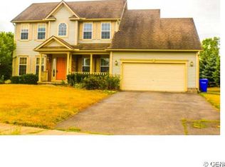 1 Arborway Ln, Rochester, NY 14612