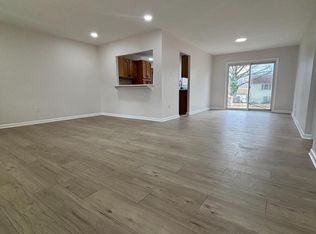 42 Tipton Ln, Willingboro, NJ 08046