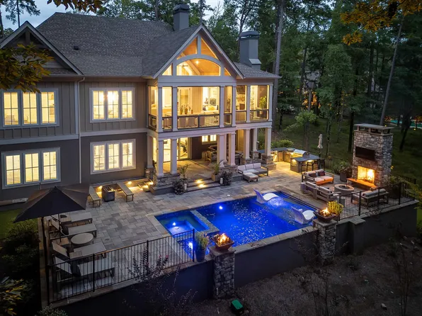 1091 Jones Bluff Ct, Greensboro, GA 30642
