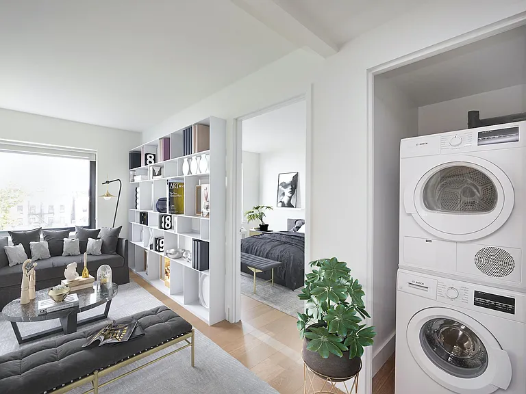 325 Lafayette Ave #2J — Photo 2