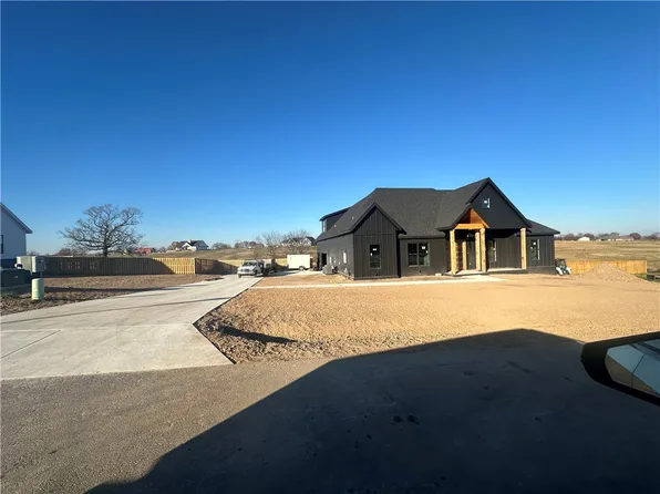 3100 Bloomfield St, Bentonville, AR 72713