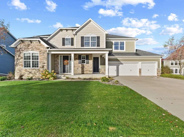 1540 Deephaven Dr, Woodbury, MN 55129