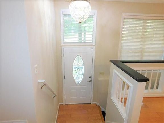 3rd image of 1521 Towne Harbor Ln
